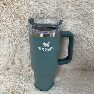 Stanley quencher straw cup